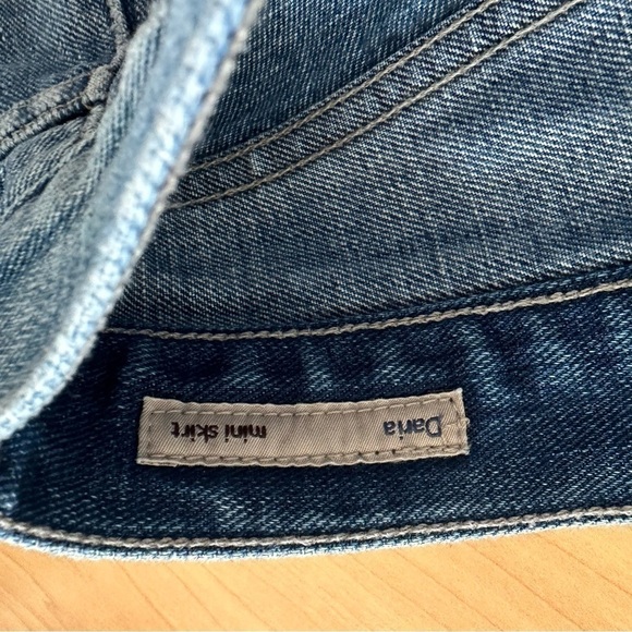 Citizens of Humanity-Daria Mini Skirt (Size:27) - Picture 8 of 11